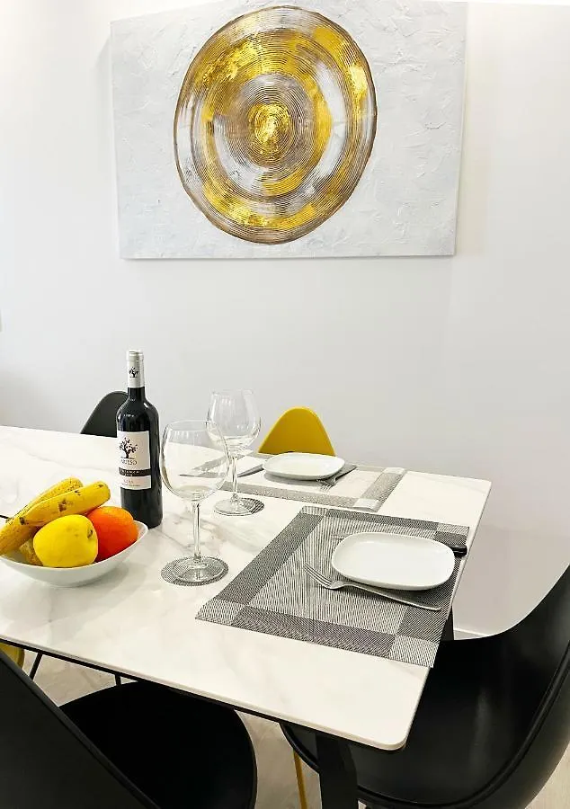 Encantador Apartamento En Ayala By Sharingco Malaga
